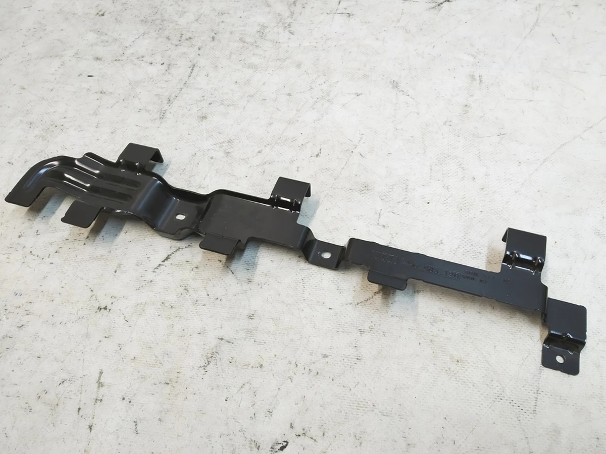 Кронштейн облицювання каркаса сидіння другого ряду Audi Q7 4M0883190