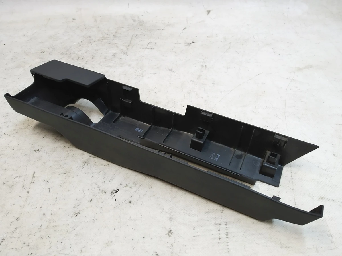 Pad outer slide seat second row Audi Q7 4M0883686