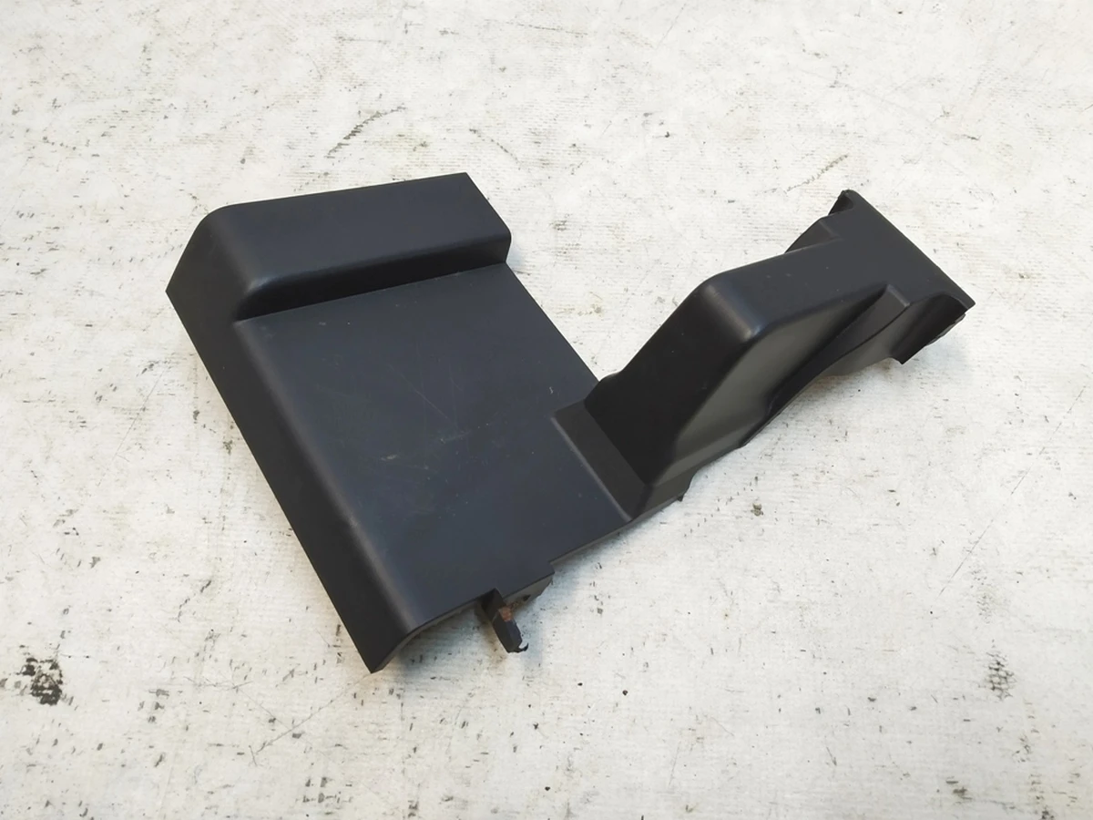 Накладка каркаса сидіння другого ряду внутрішня передня Audi Q7 4M0883689C