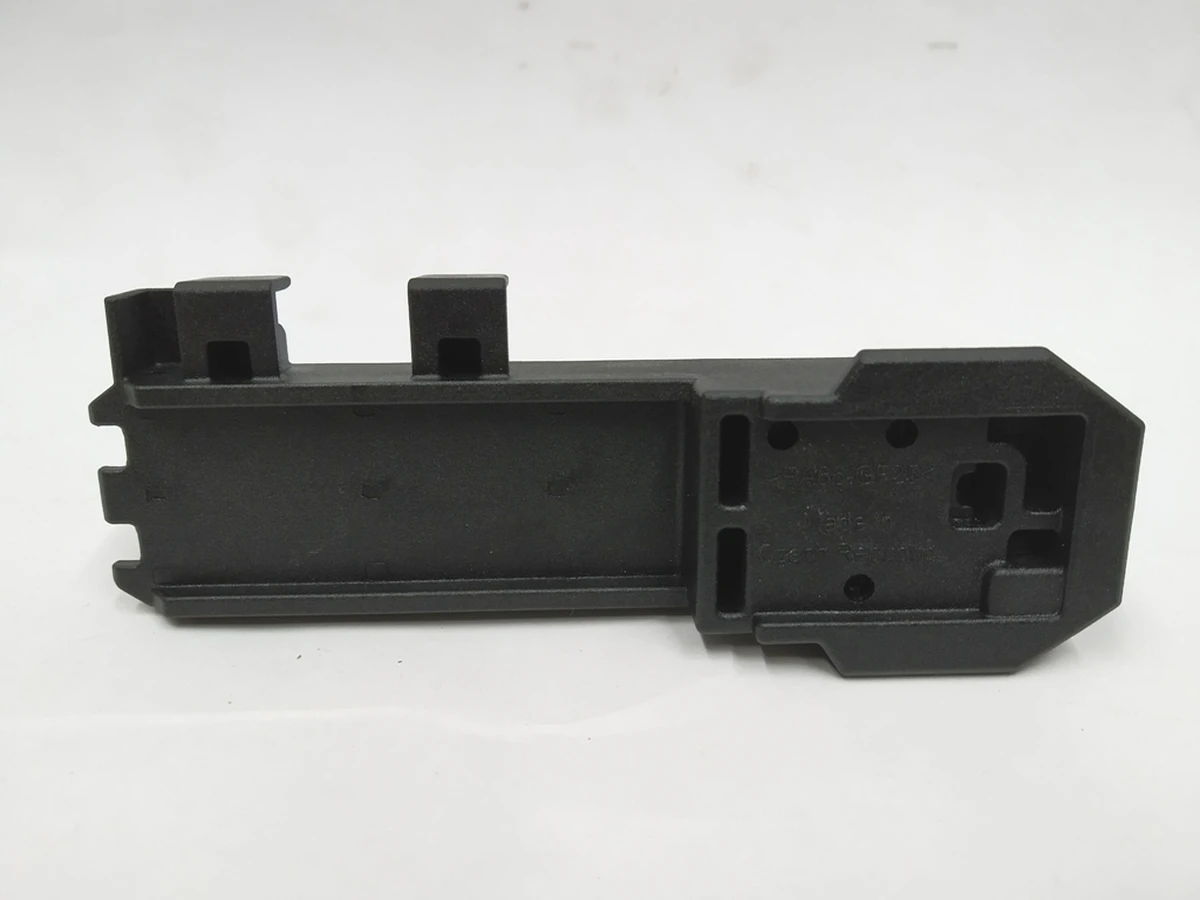 Антена системи санкційного доступу та пуску двигуна (KESSY) Audi E-tron Porsche Taycan 4M0907247A