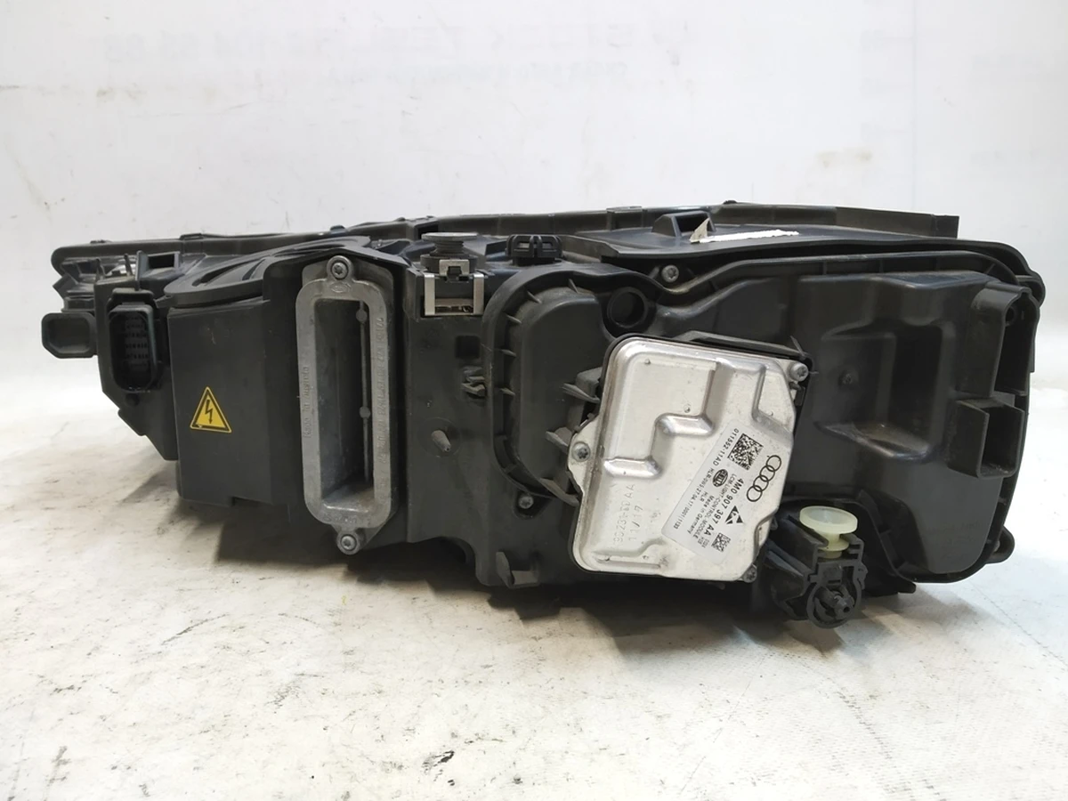 Headlight for gas discharge lamp assembly left Audi Q7 4M0941043B