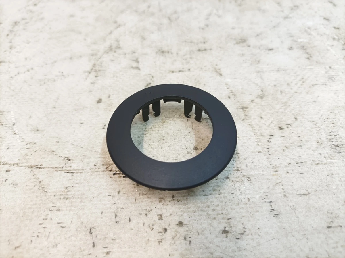 Накладка плафона для читання з пошкодженням Audi Q7 4M0947133