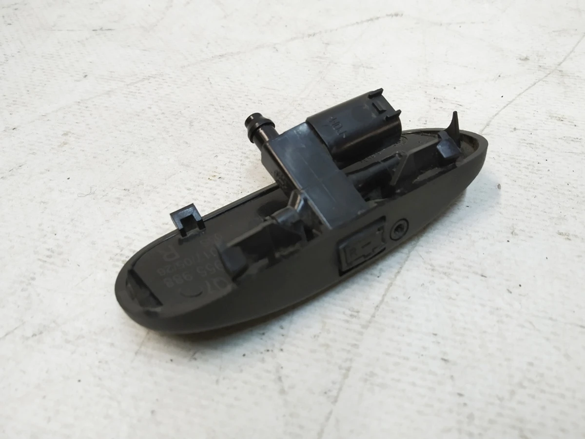 Heated windshield washer nozzle Audi Q7 4M0955988