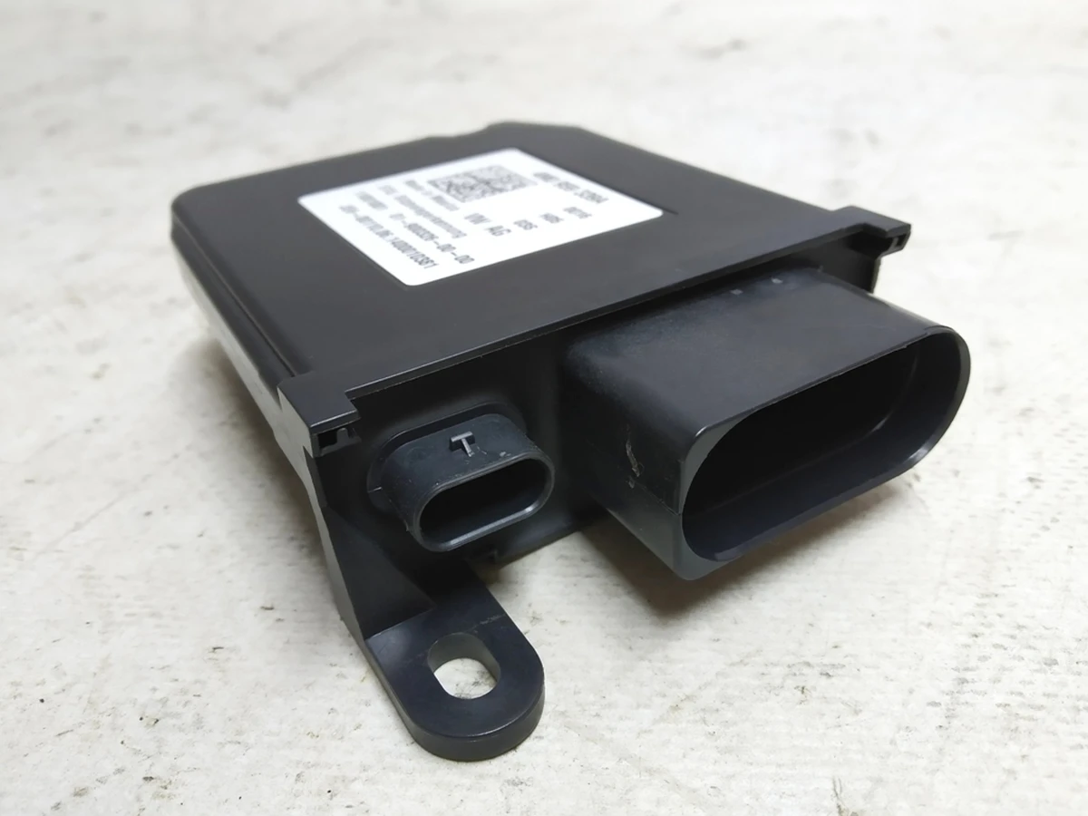 Блок управління розпізнавання зайнятості сидіння Volkswagen E-GOLF 4M0959339A