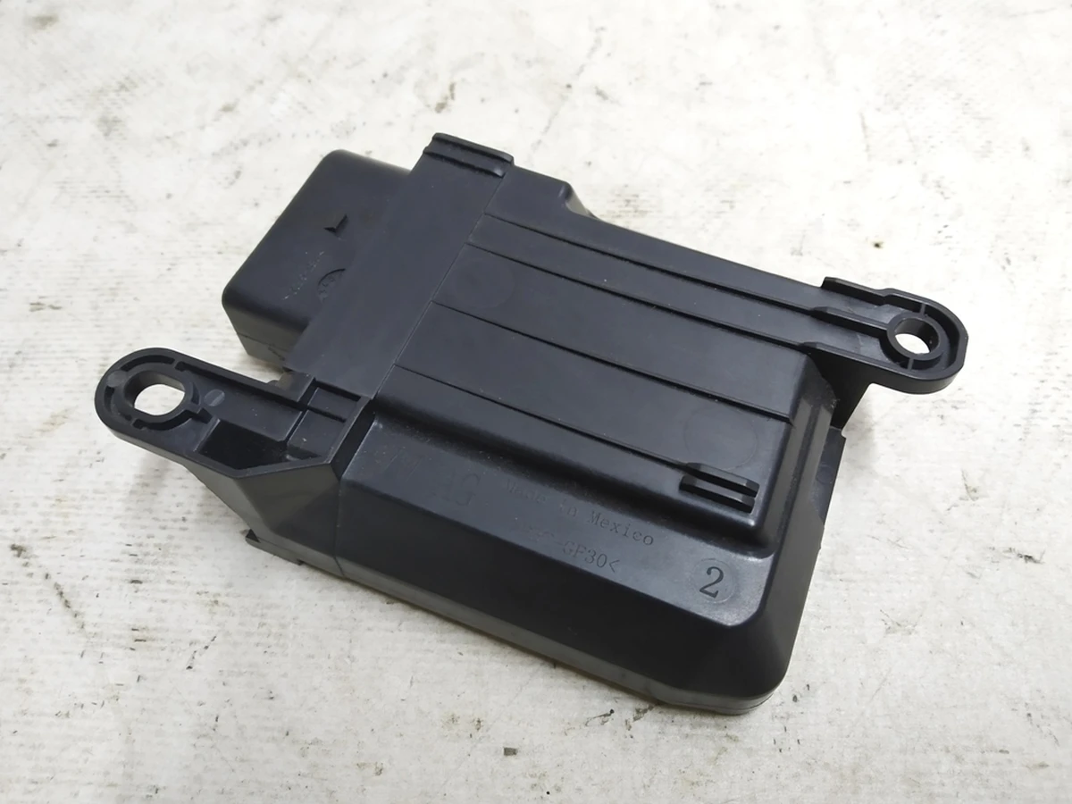 Блок управління розпізнавання зайнятості сидіння Volkswagen E-GOLF 4M0959339A