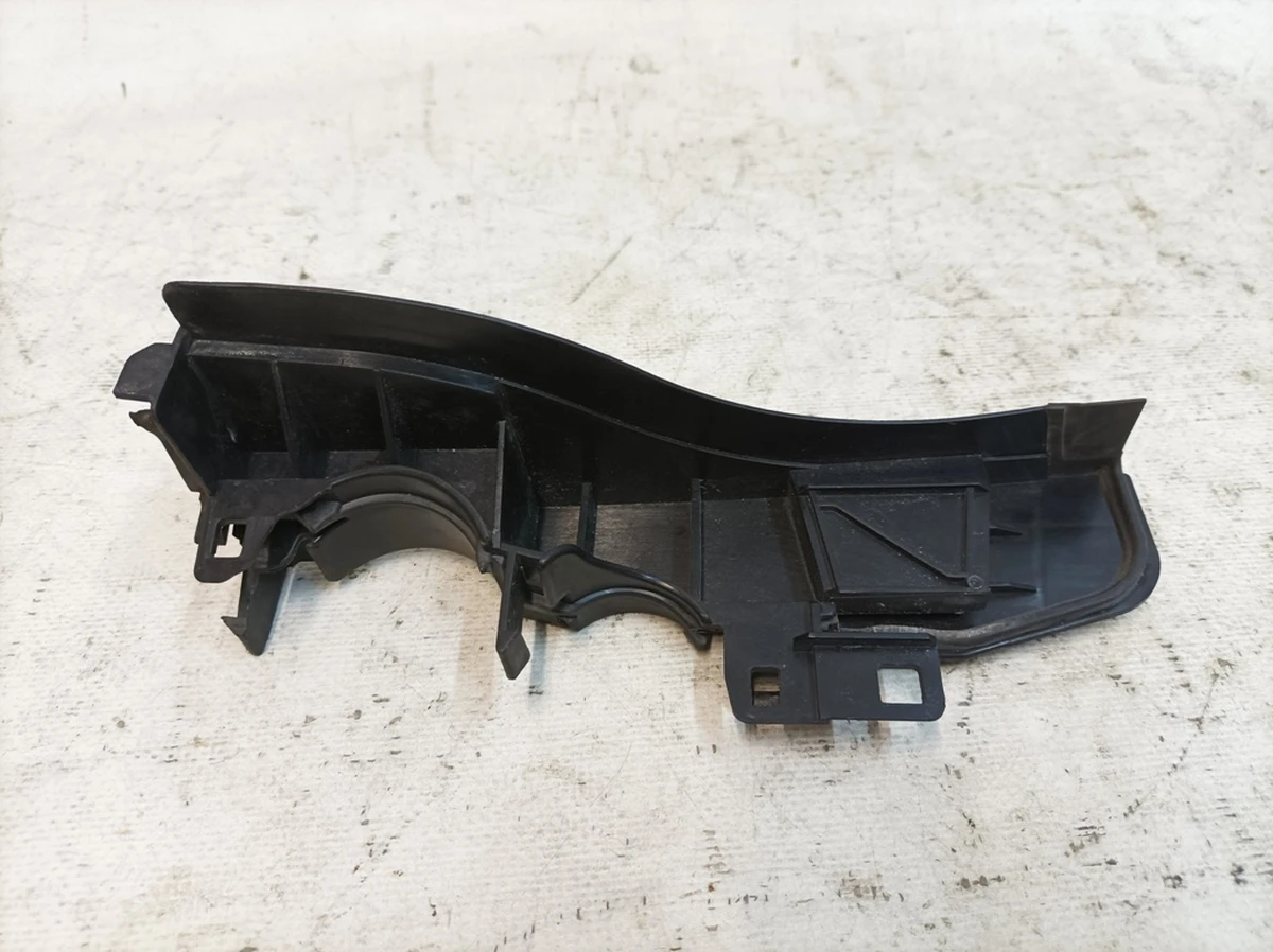 Bracket mounting right upper Audi Q7 4M0971871BJ