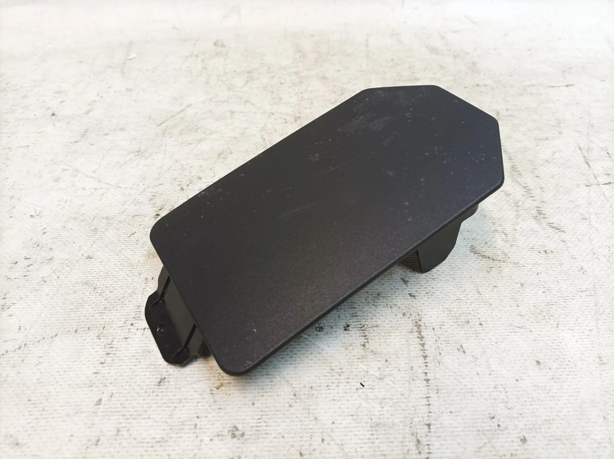 Кришка блоку попередника в салоні ліва права Audi Q7 4M0971981