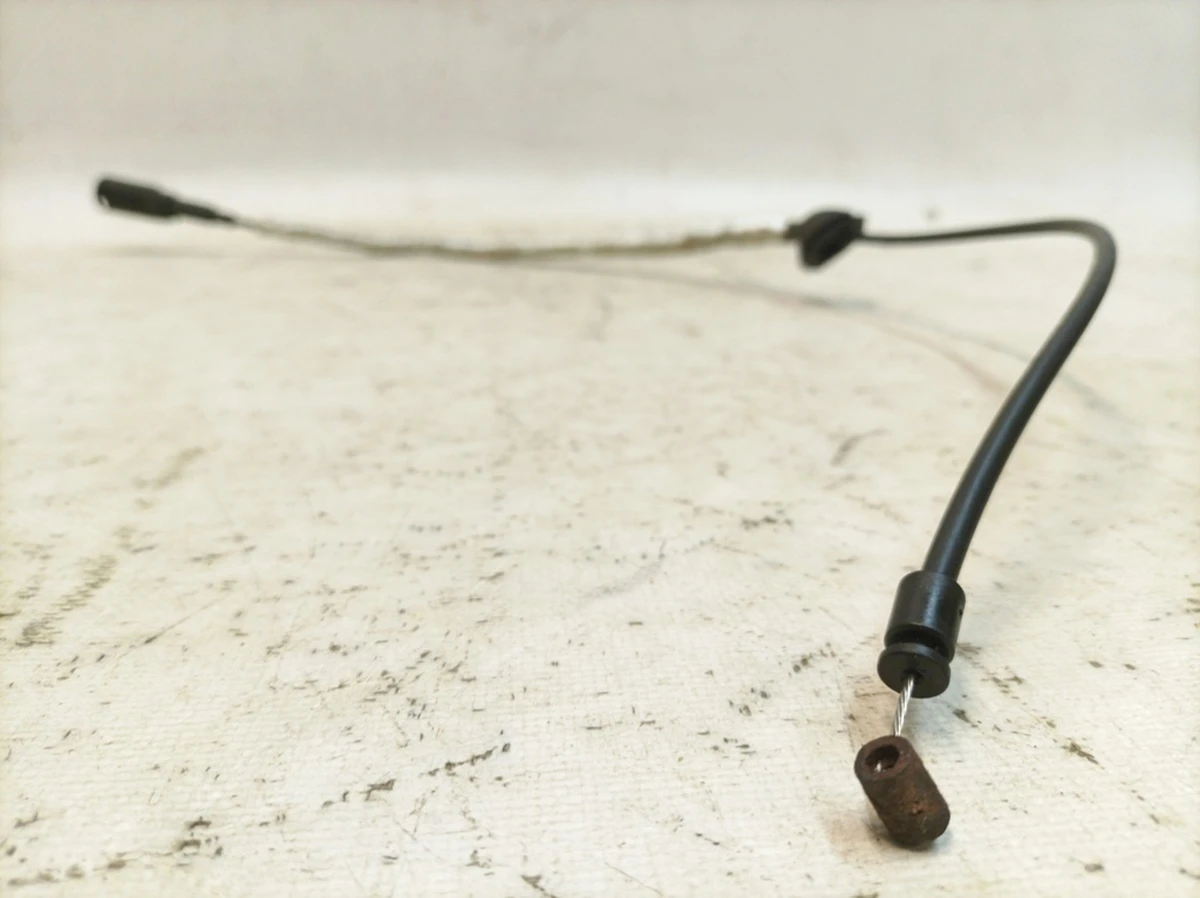 Трос механизма аварийной разблокировки Audi Q7 4M1713035C