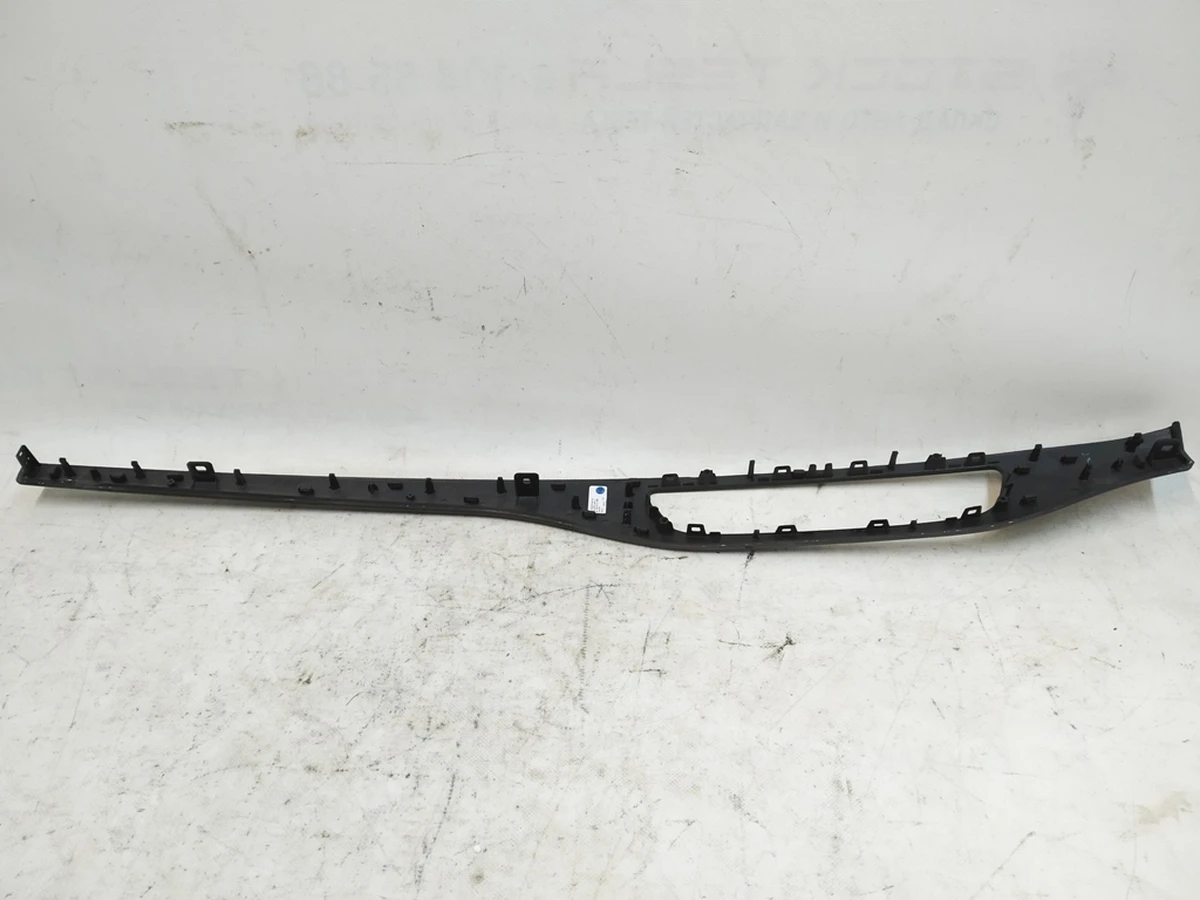 Накладка передньої панелі (торпедо) GM5 opex Audi Q7 4M1853190B