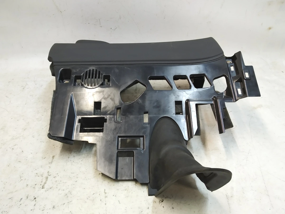 Stowage compartment of the front panel (torpedo) driver's side 24А Audi Q7 4M1880301