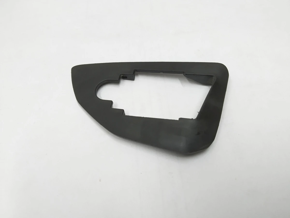 Outer door handle lining front rear right Audi E-tron 4M8837210