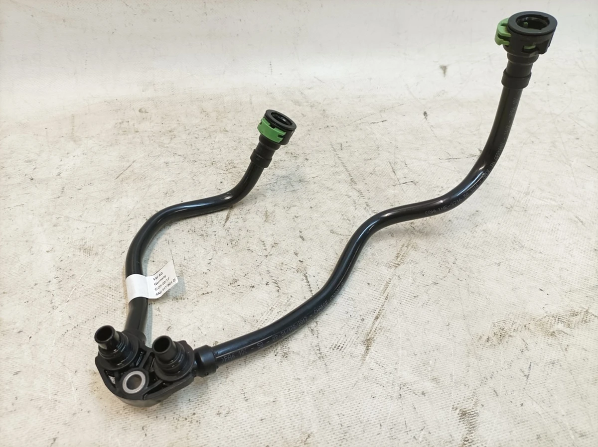 Маслопровід напірний для охолодження масла коробки передач у зборі Audi Q7 4N0317801D