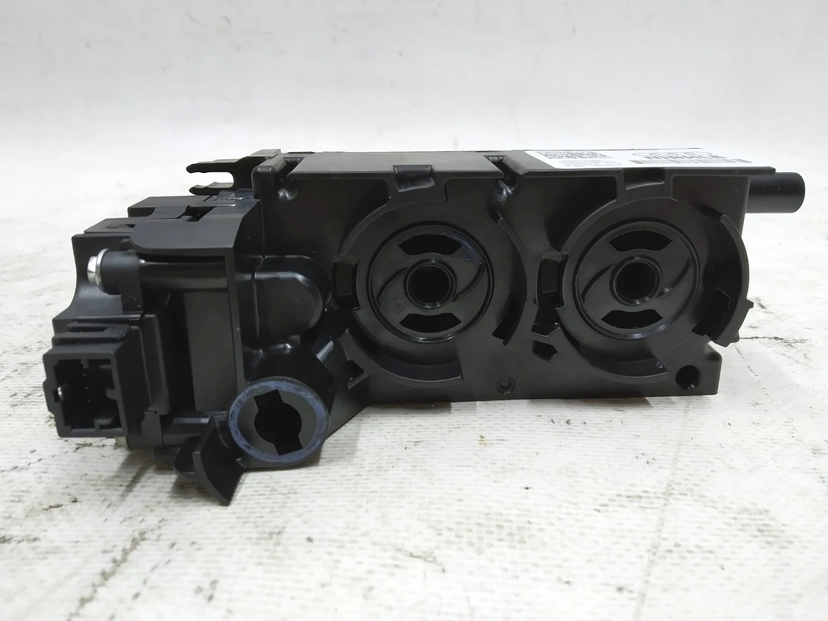 Флаконный блок с исполнительным электродвигателем в сборе Audi E-tron 4N0819573