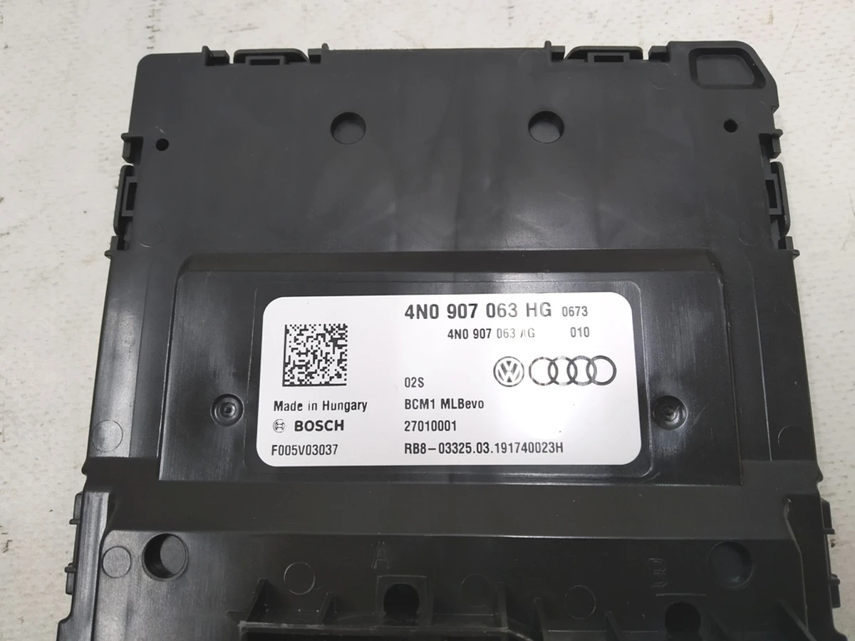 Блок управления бортовой сети Audi E-tron 4N0907063HG