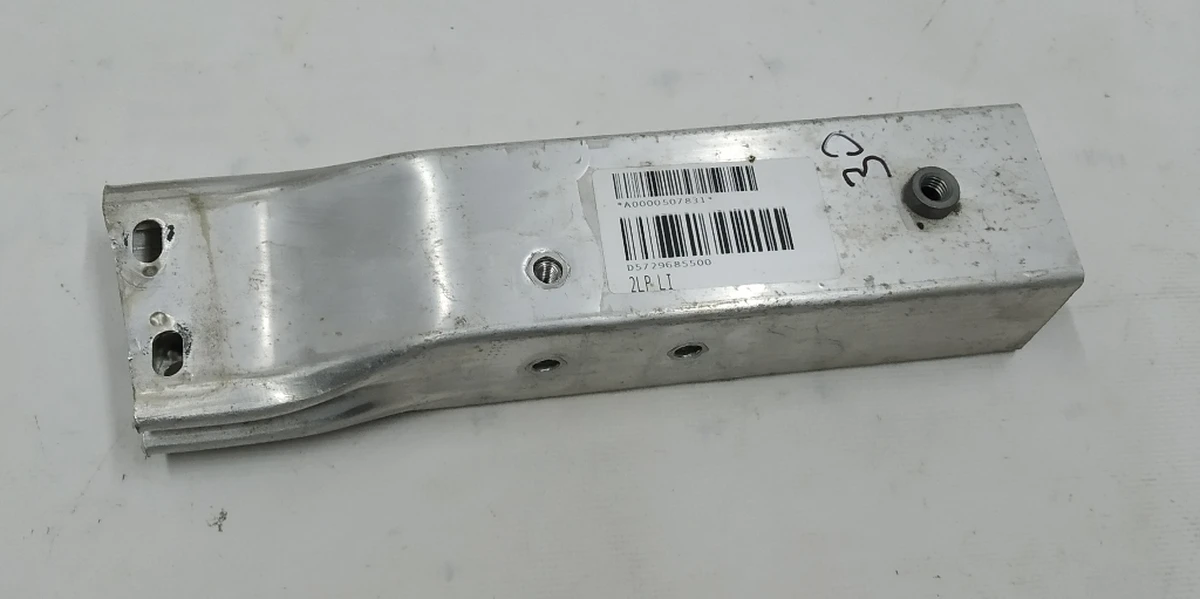 Деформуємий елемент (стакан) основного підсилювача бампера переднього нижній лівий BMW I3 51117296855