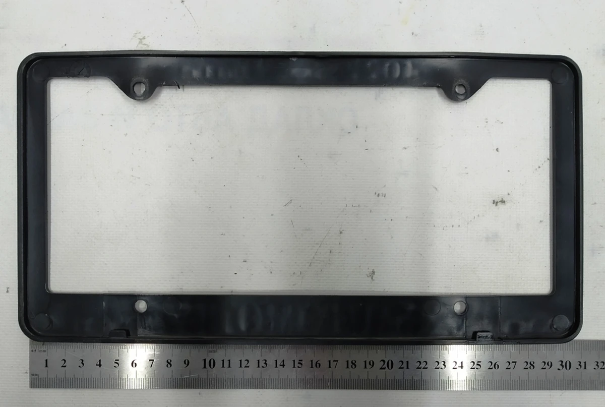 Накладка на кронштейн кріплення заднього номерного знака BMW i3 51187160607