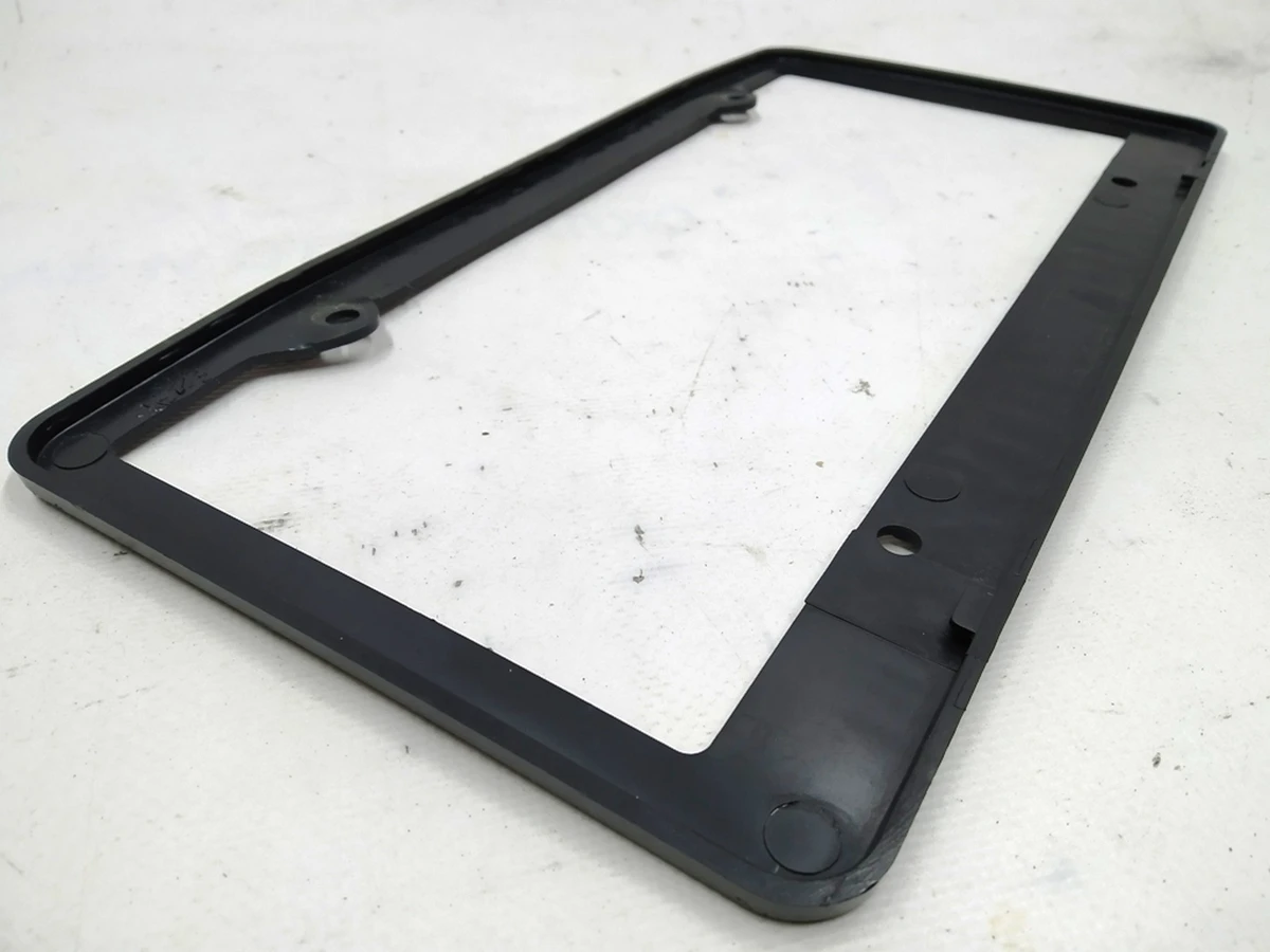 Накладка на кронштейн кріплення заднього номерного знака BMW i3 51187160607