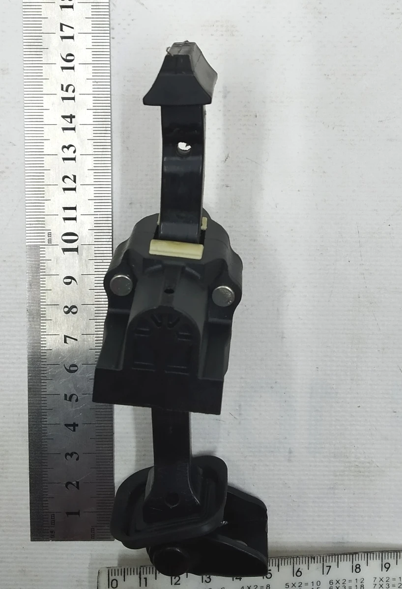 Ограничитель двери передней/задней левой BMW i3 51217400137