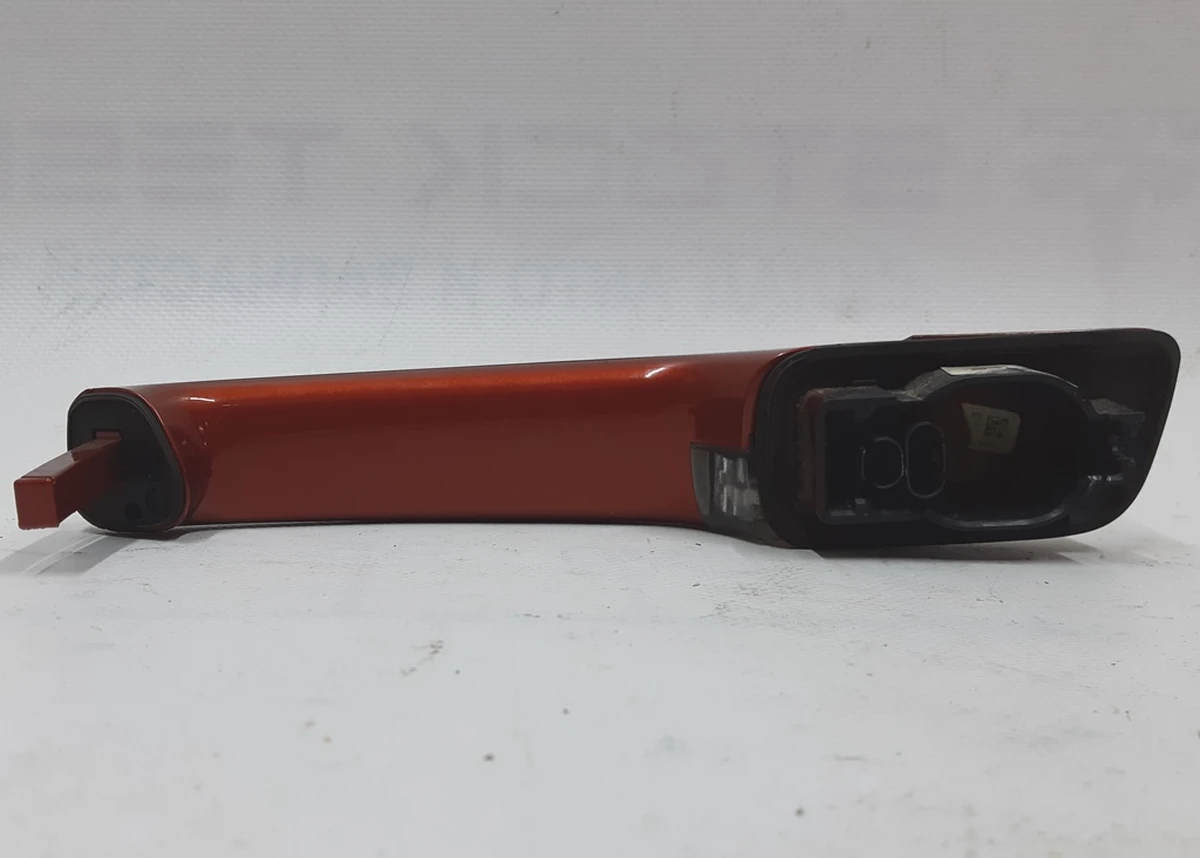 Ручка відкриття дверей передньої правої зовнішня із захисним ковпаком B78 (Solar Orange Metallic) BMW I3 51217408382