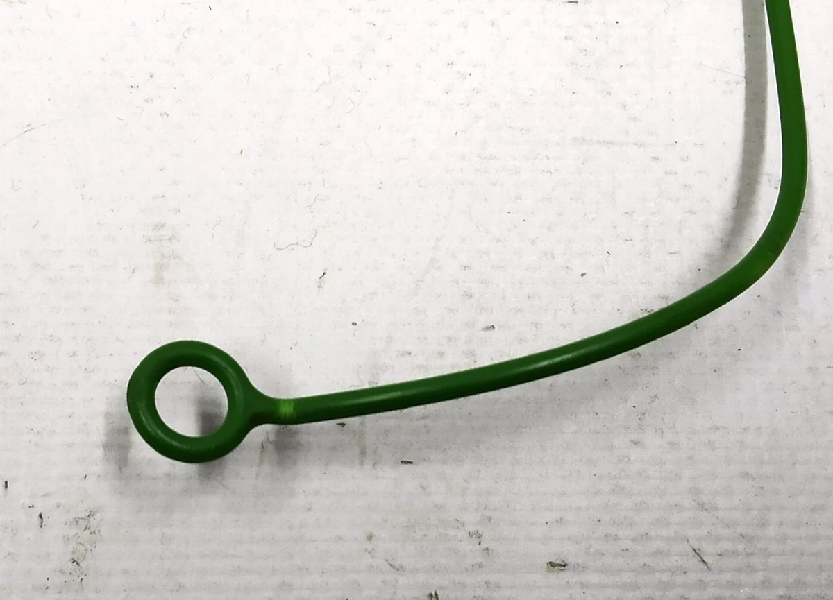 Тросик аварийного открытия механизма заливной горловины BMW i3 51257016702