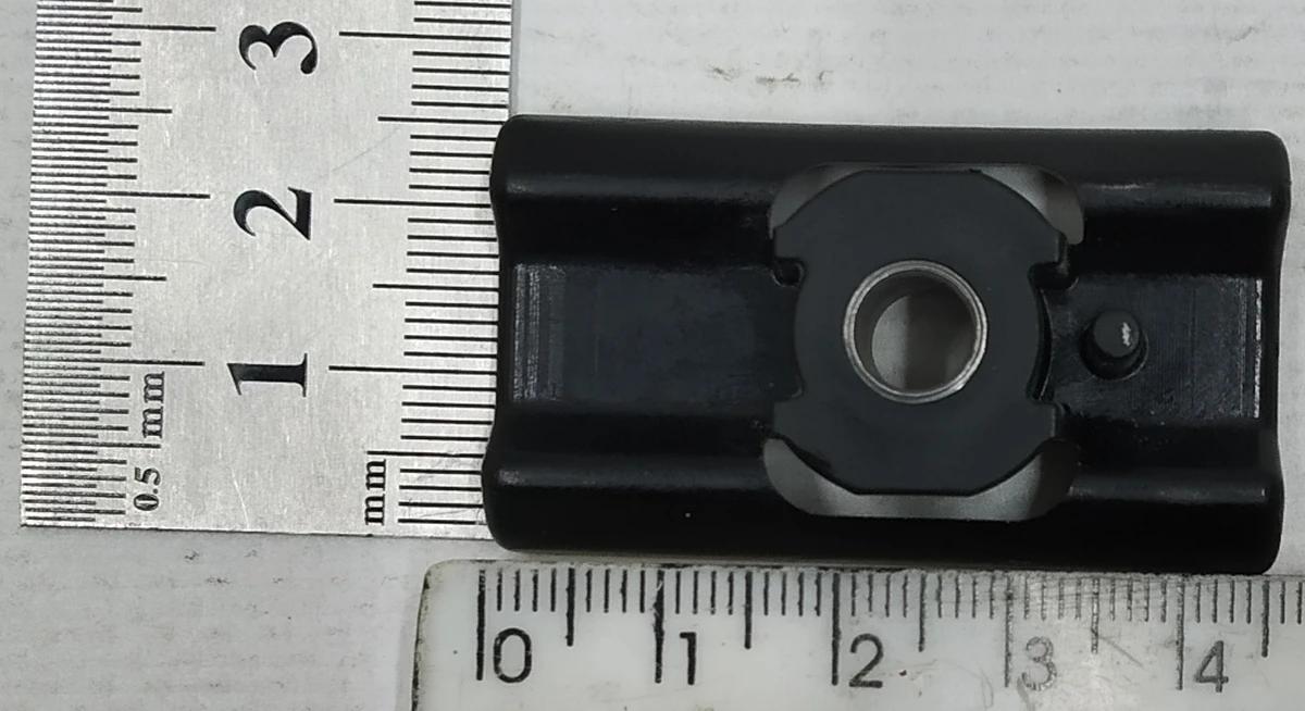 BMW i3 front left / right vents mounting bracket 51337367723