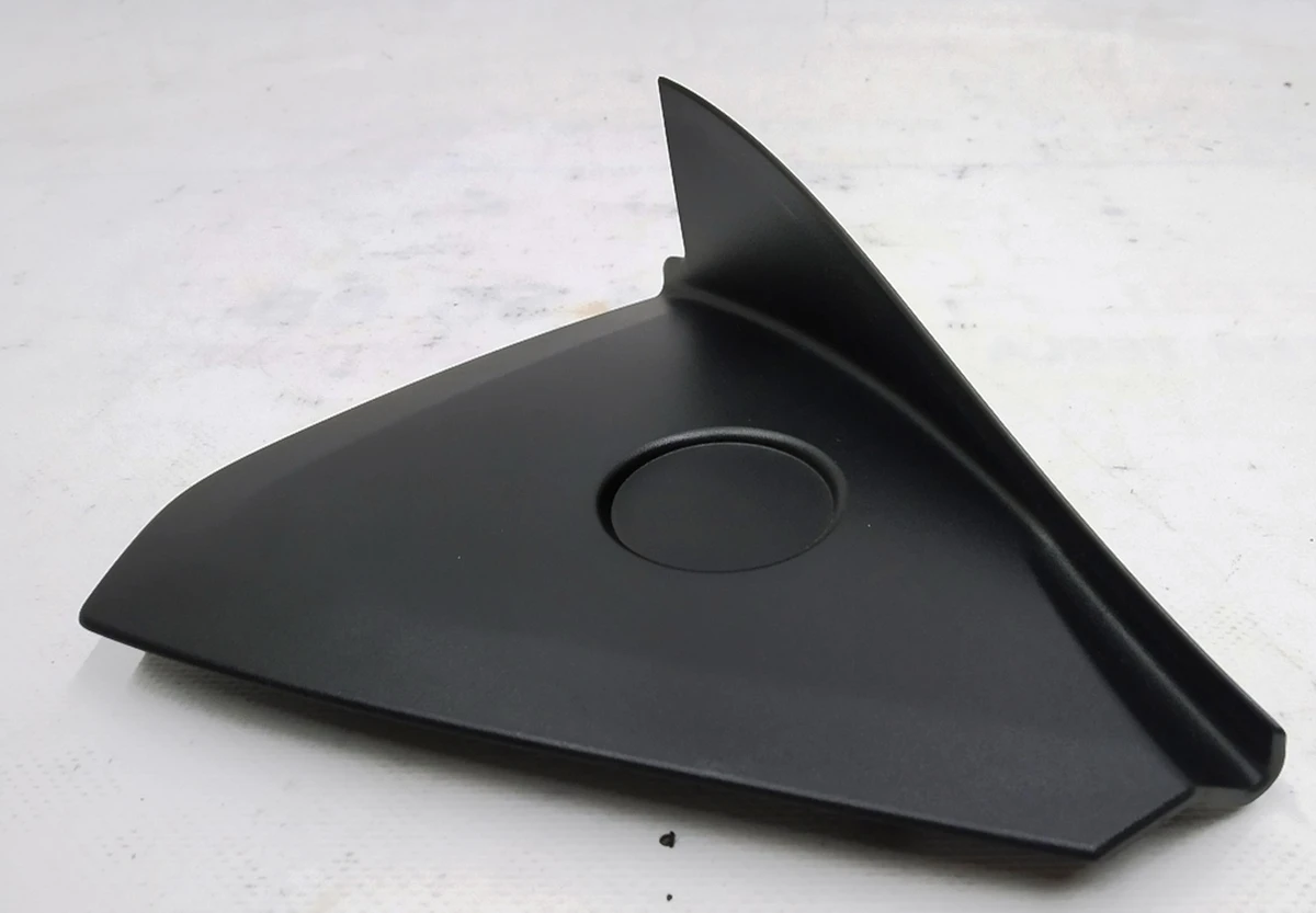 Накладка инструментальной панели боковая правая BMW i3 51459282994