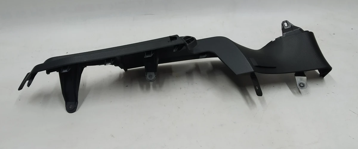 Облицовка багажника боковая верхняя левая в сборе со скобой ремня безопасности BMW I3 51467291359