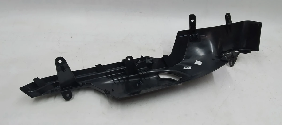 Облицовка багажника боковая верхняя левая в сборе со скобой ремня безопасности BMW I3 51467291359