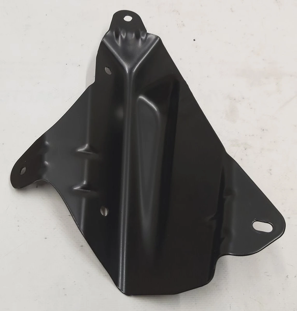 Кронштейн подставки для левой ноги BMW i3 51477288502