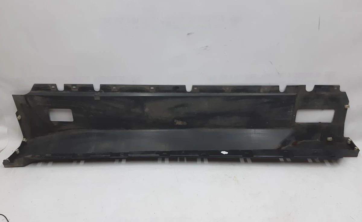 Накладка порога панель рокерная правая (структурная) с декоративными накладками BMW I3 51757368598