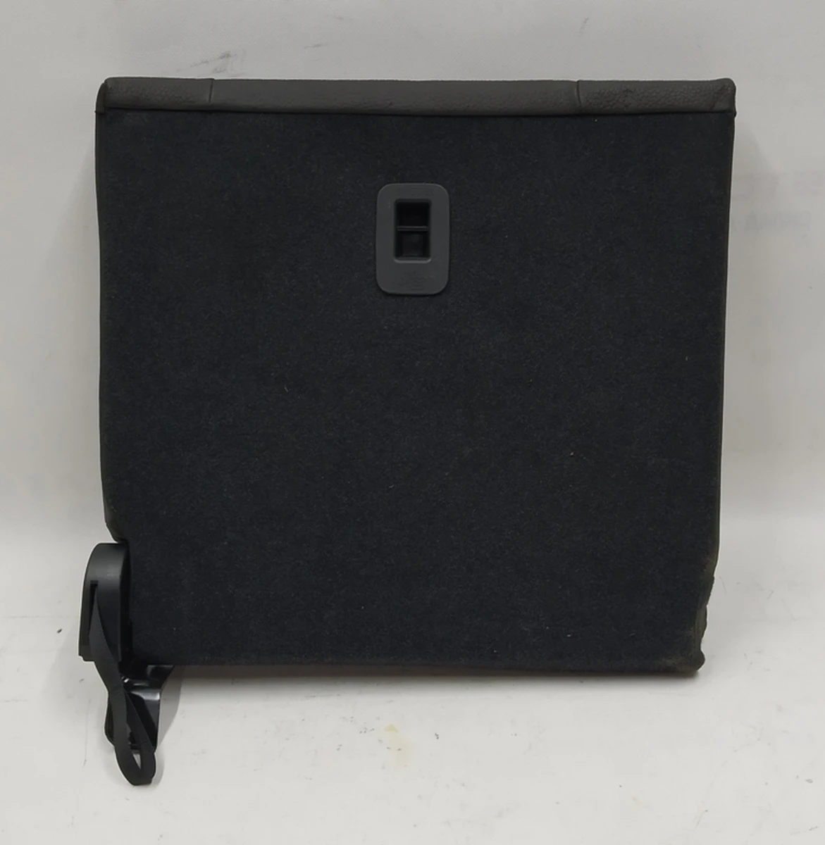 Спинка сиденья 2-го ряда левая в сборе DALBERGIA BRAUN BMW I3 52207362919