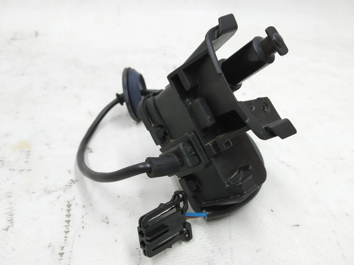 Charging port cover lock (Actuator) Volkswagen E-GOLF 5C6810773H