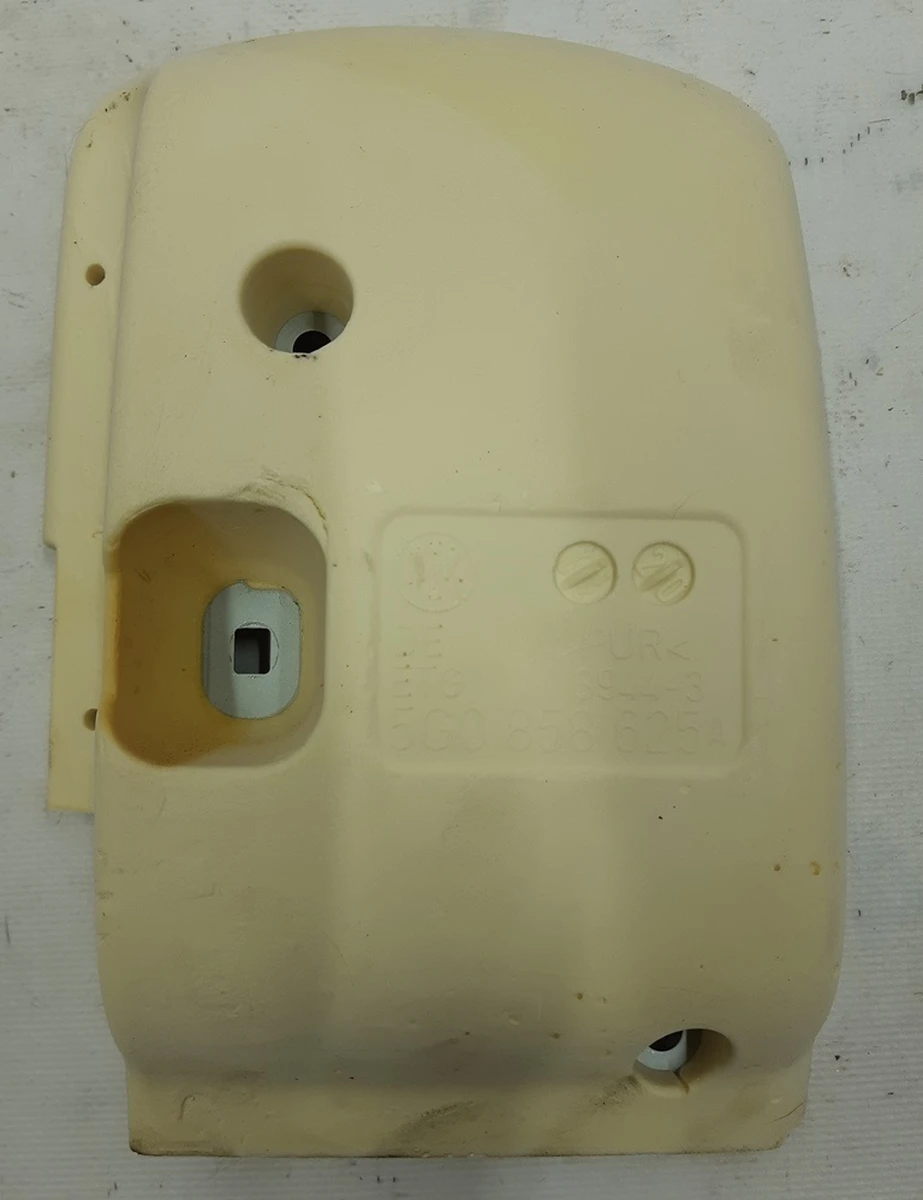 Вставка. Спінений наповнювач 5G0858625A Volkswagen E-GOLF