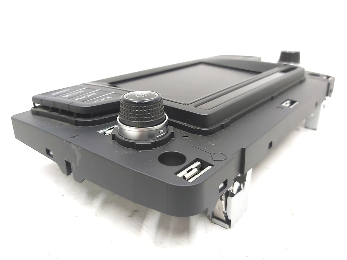 Панель управления и индикации с сенсорным экраном 5,8 дюймов Volkswagen E-GOLF 5G0919605K