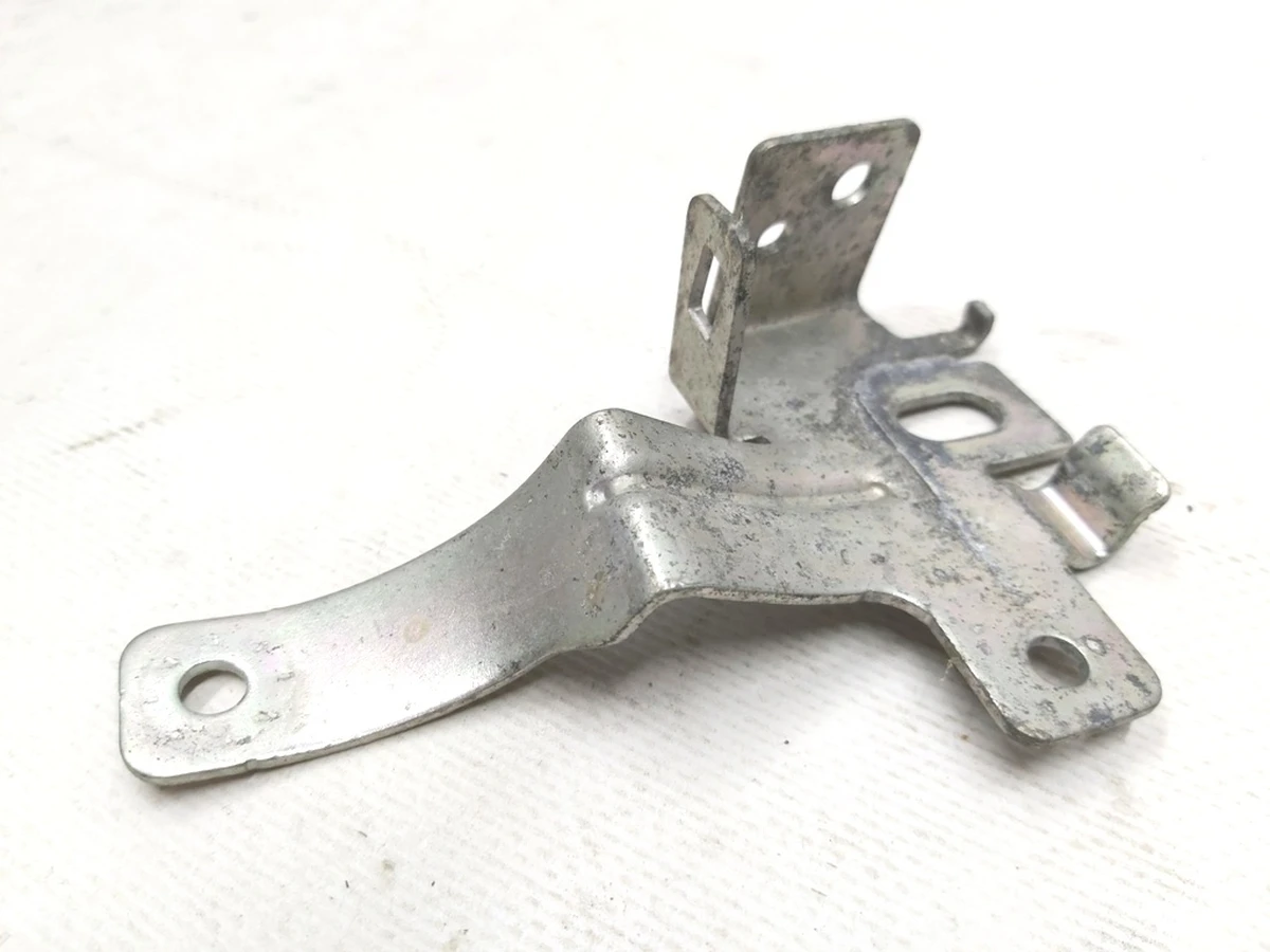 Кронштейн звукового сигналу Volkswagen E-GOLF 5G0951182