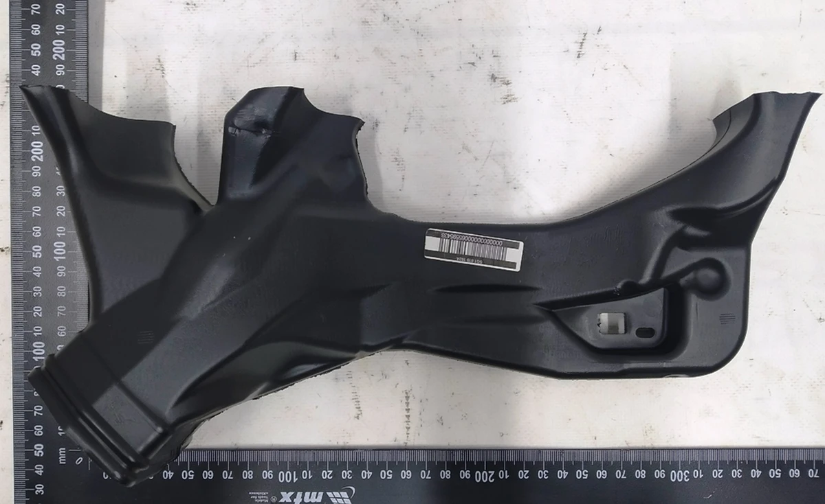 Повітропровід обдування ніг пасажира 5G1819152A Volkswagen E-GOLF