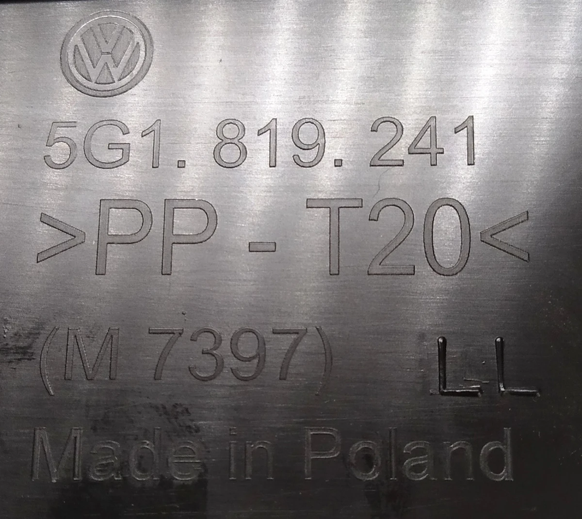 Air duct for central panel 5G1819241 Volkswagen E-GOLF