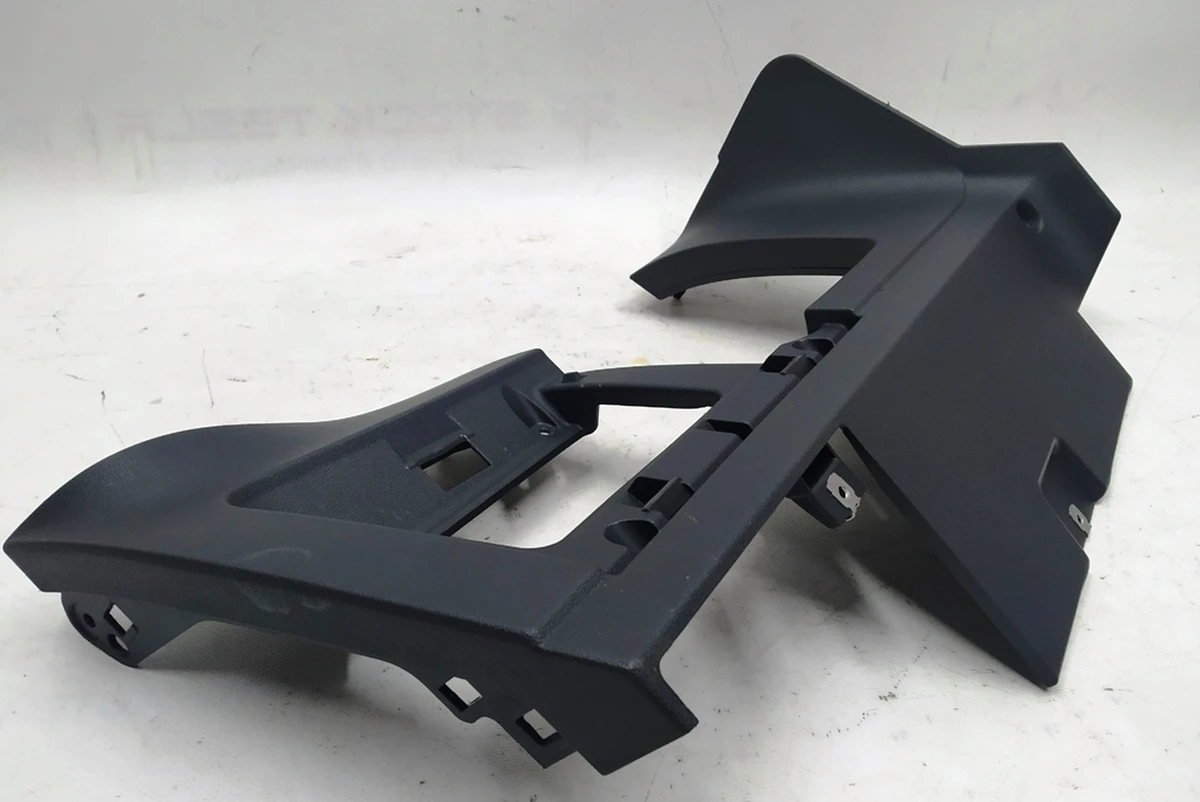 Накладка декоративна під кермо титаново-чорна 5G1858365E82V Volkswagen E-GOLF