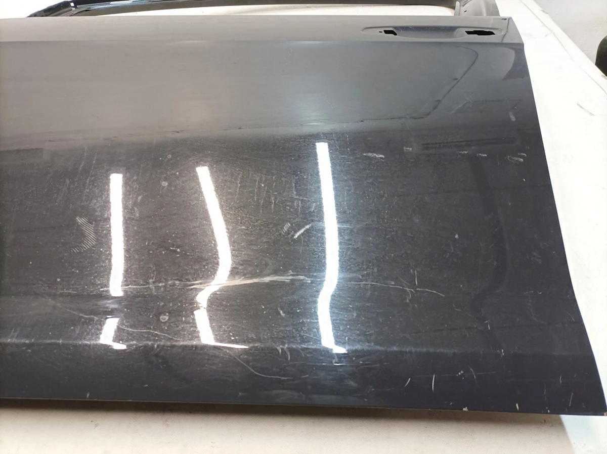 Двері передні ліві R7H Indium Gray Metallic (метал) з подряпинами Volkswagen E-GOLF 5G4831055AL