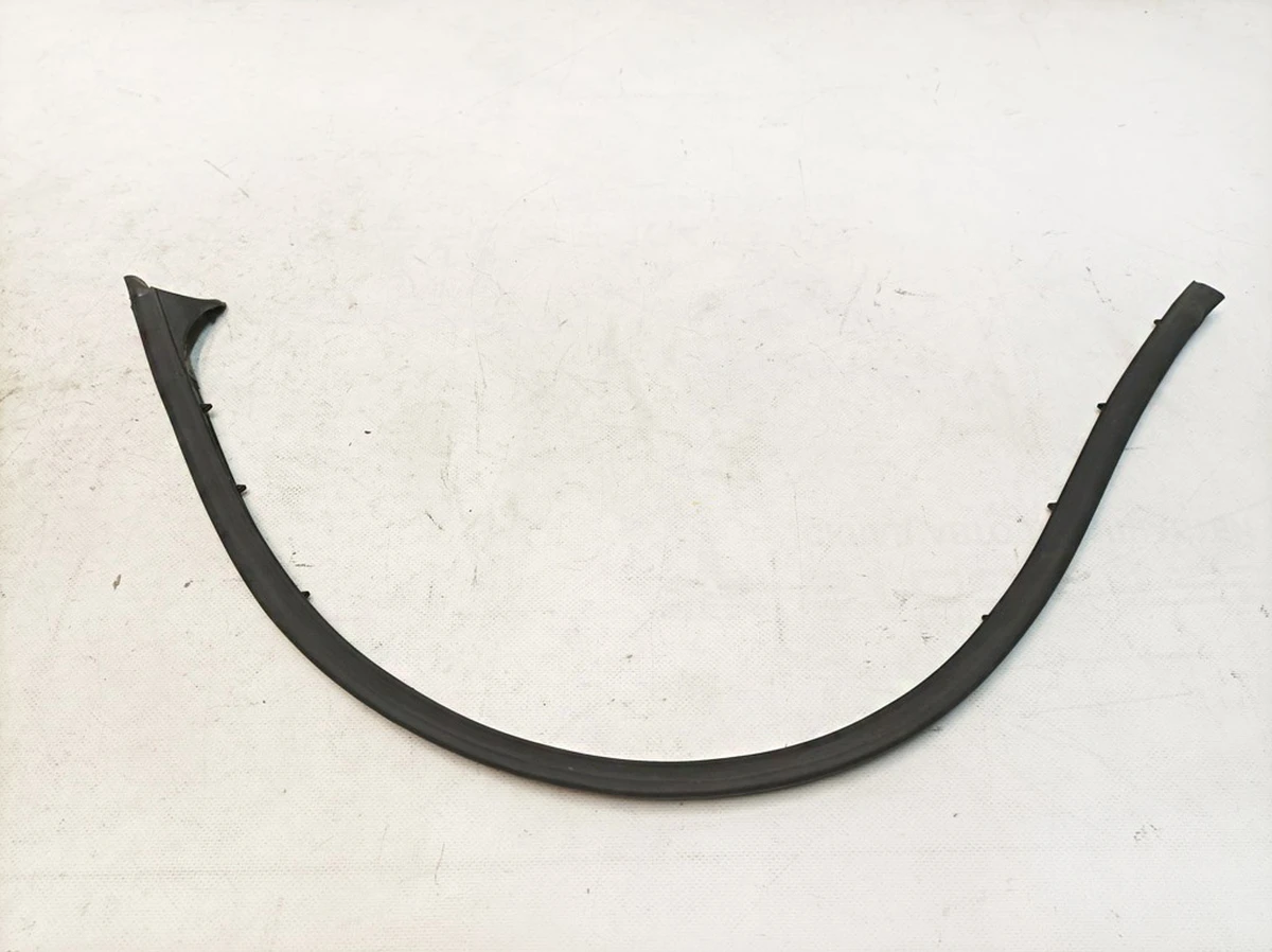 Ущільнювач двері передньої лівої Volkswagen E-GOLF 5G4837651B