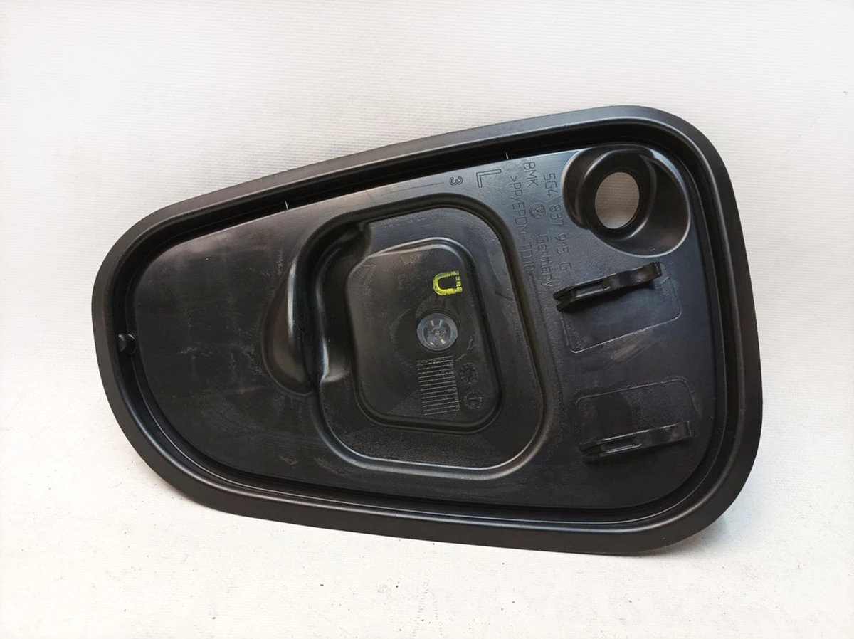 Накладка внутрішні двері передньої лівої Volkswagen E-GOLF 5G4837915G