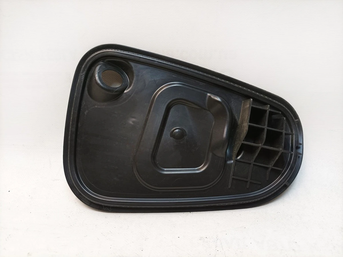 Накладка внутрішні двері передньої лівої Volkswagen E-GOLF 5G4837915G