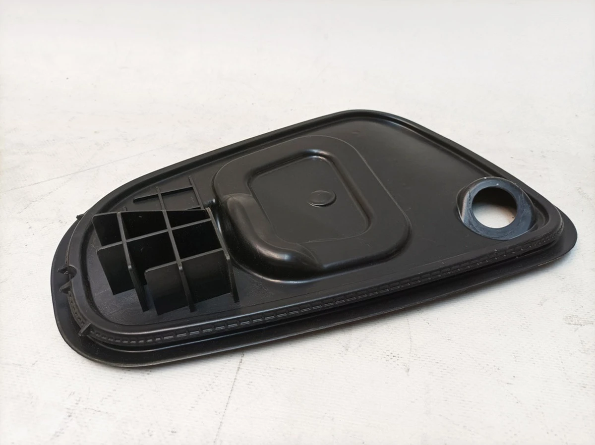 Накладка внутрішні двері передньої лівої Volkswagen E-GOLF 5G4837915G