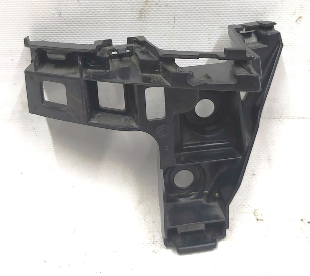 Направляющая бампера заднего левая (фонарь задний левый наружный) с повреждением 5G6807393A Volkswagen E-GOLF