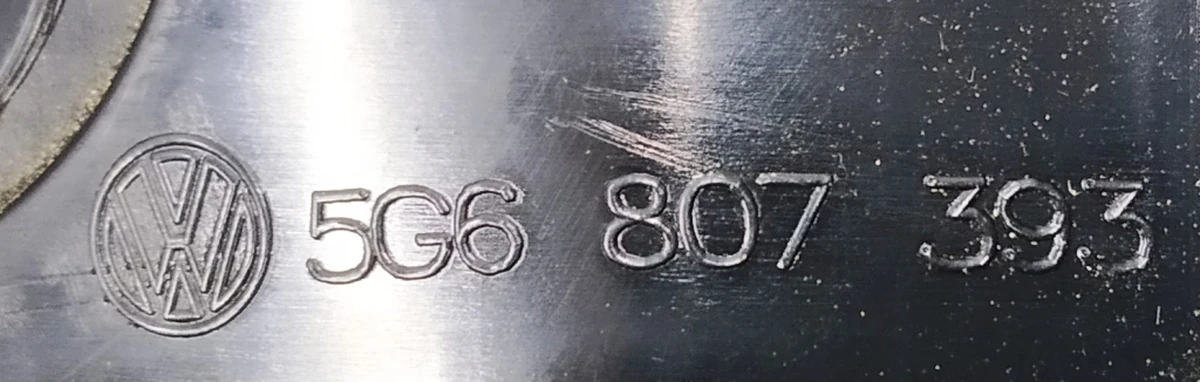 Направляюча бампера заднього ліва 5G6807393 Volkswagen E-GOLF