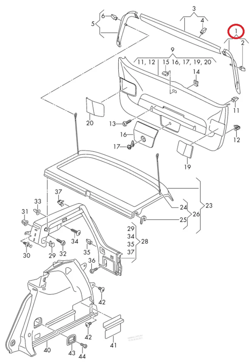 Накладка крышки багажника верхняя левая с повреждениями 5G6867713C Volkswagen E-GOLF