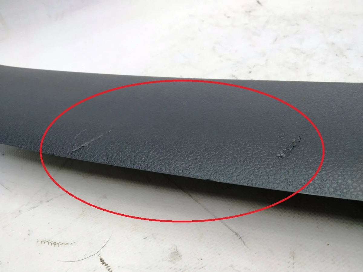 Trunk lid trim, upper lidded with damage 5G6867715B Volkswagen E-GOLF