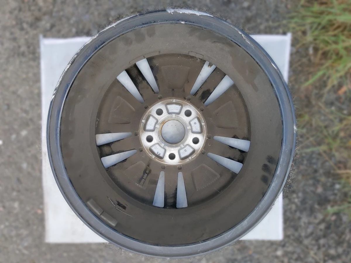 Диск колісний 6,5JX16H2 ET46 з пошкодженням 5GE601025 Volkswagen E-GOLF