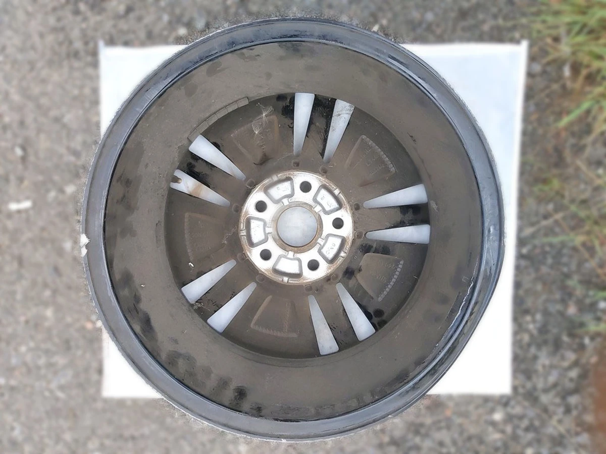 Wheel disk 6,5JX16H2 ET46 damaged 5GE601025 Volkswagen E-GOLF