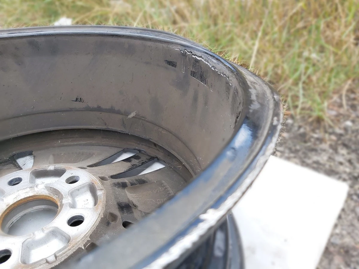 Wheel disk 6,5JX16H2 ET46 damaged 5GE601025 Volkswagen E-GOLF